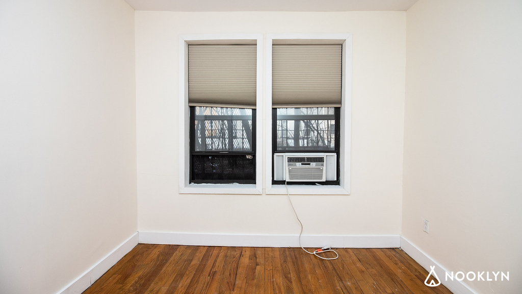711 St Marks Ave - Photo 13