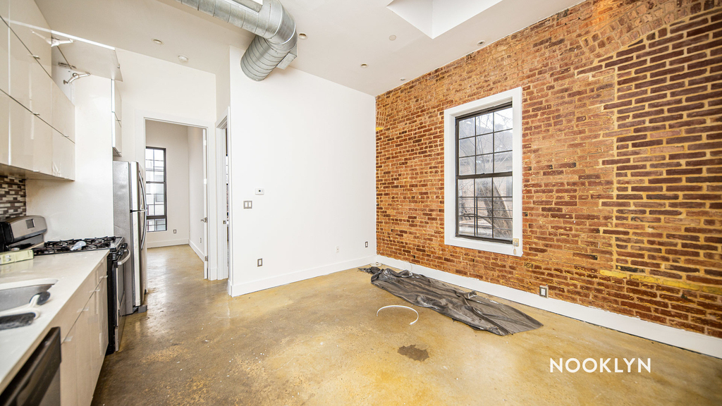 753 Lexington Ave  - Photo 1