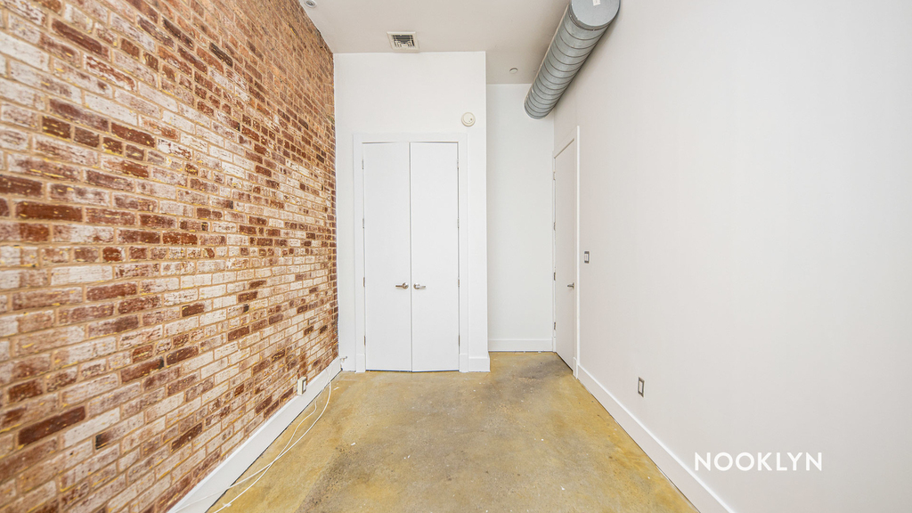 753 Lexington Ave  - Photo 7