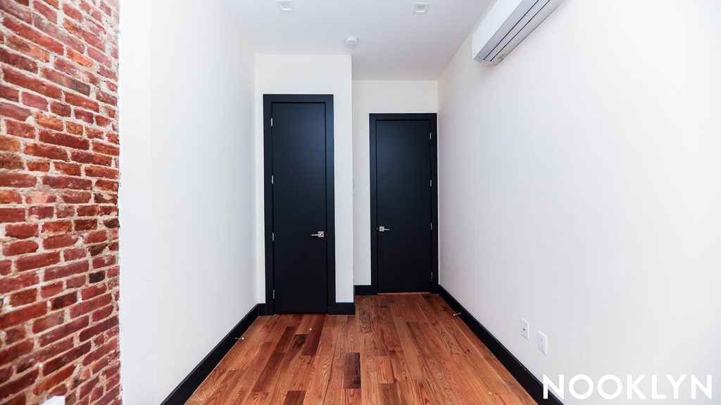 758 Putnam Ave - Photo 12