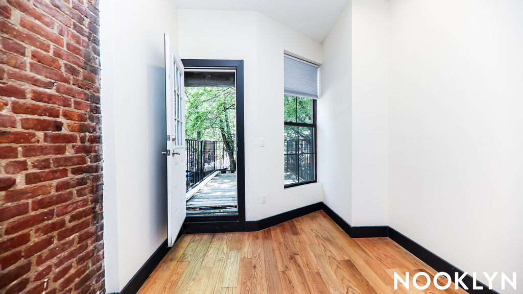 758 Putnam Ave - Photo 2