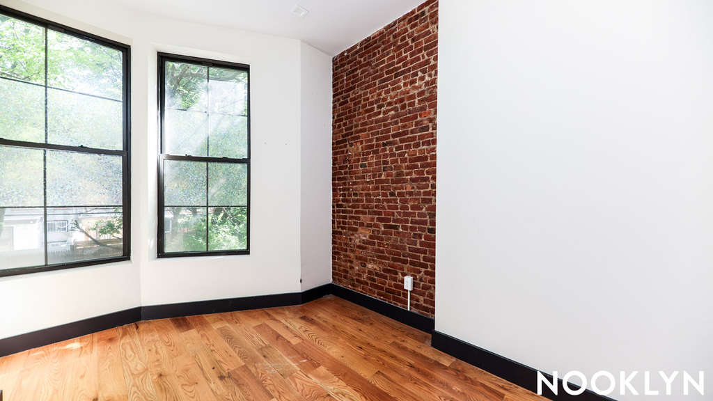 758 Putnam Ave - Photo 3