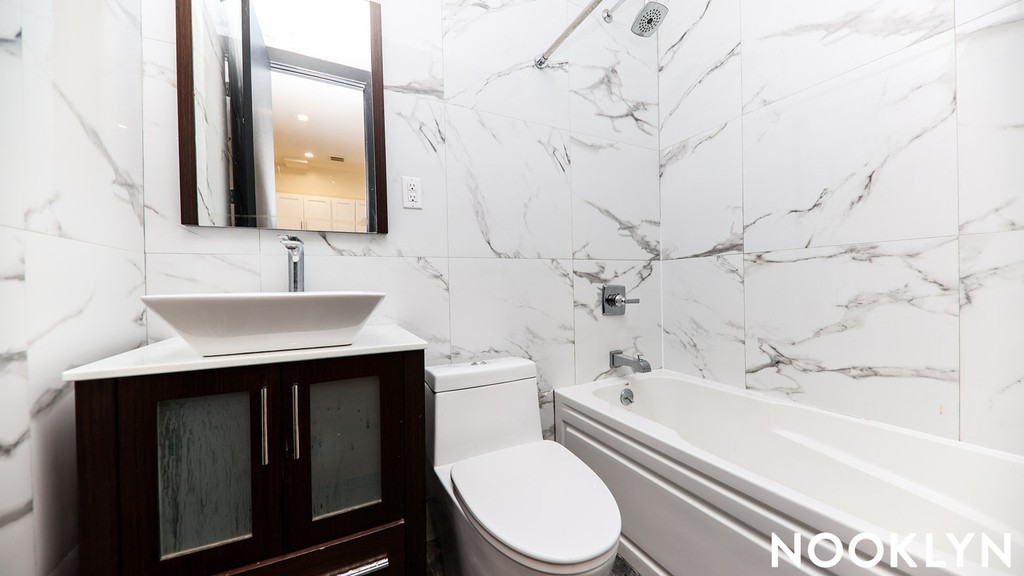 758 Putnam Ave - Photo 15