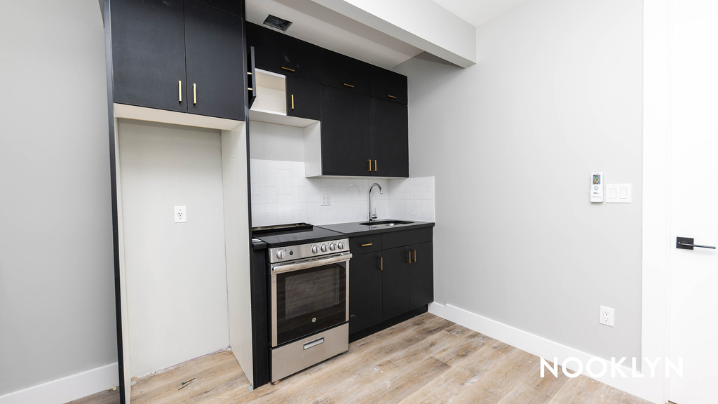 1369 St Johns Pl  - Photo 3