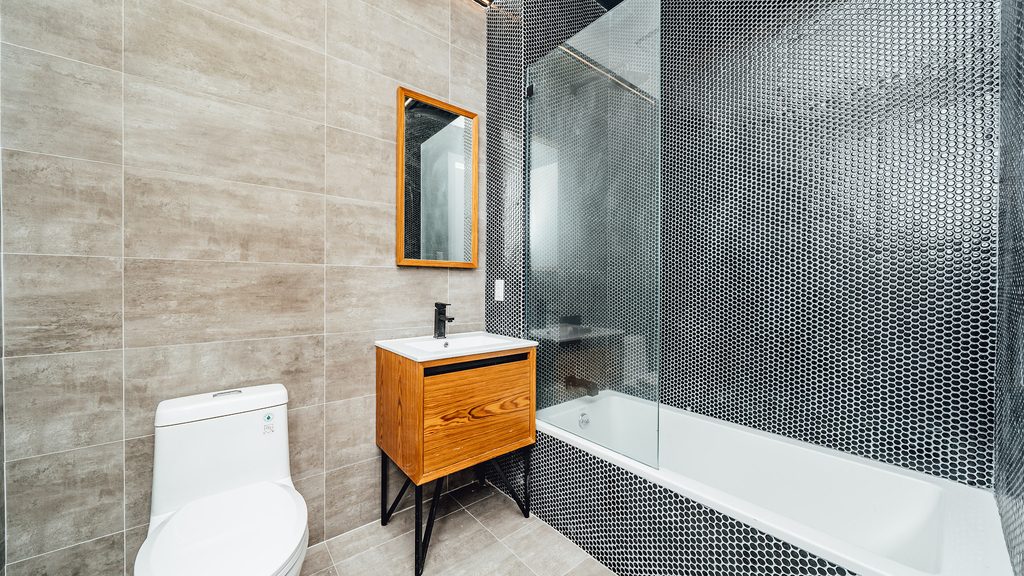 1183 Gates Ave - Photo 6