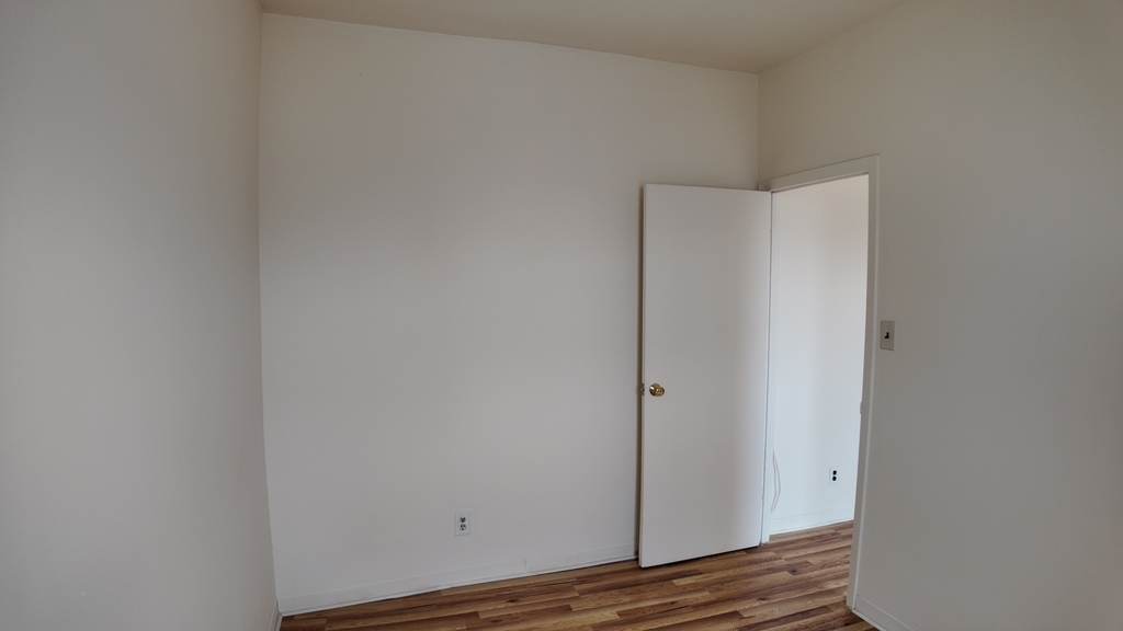 East 14th Street - Photo 2