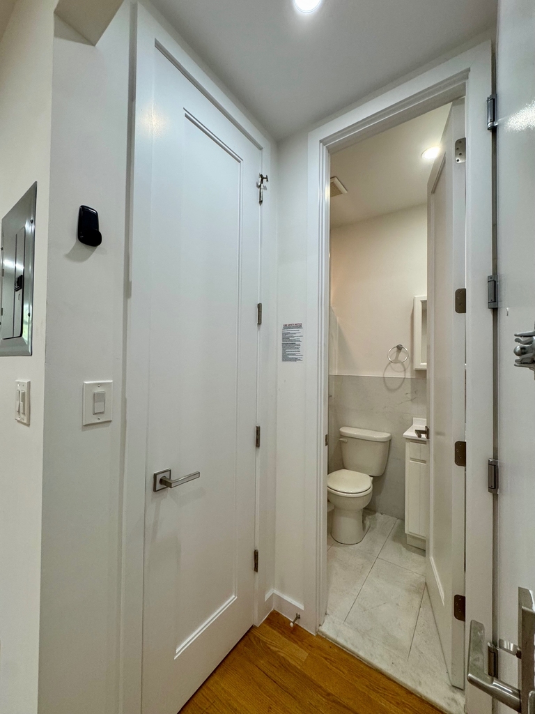 255 West 139th Street - Photo 7