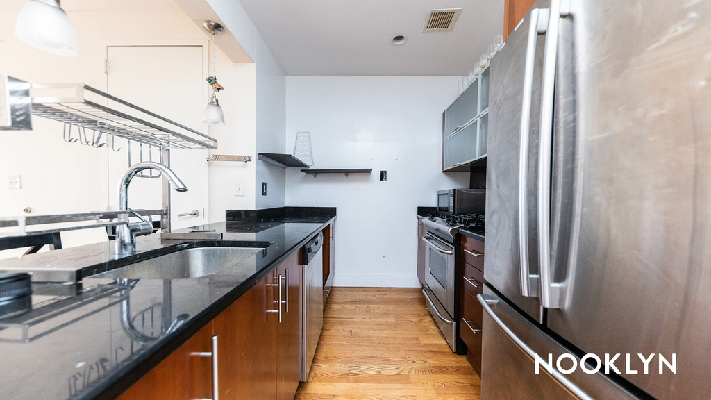 756 Myrtle Ave - Photo 11