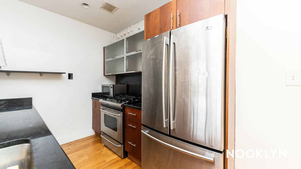 756 Myrtle Ave - Photo 13