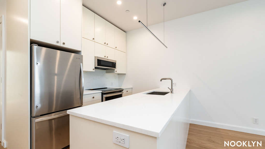 166 Eckford St - Photo 12