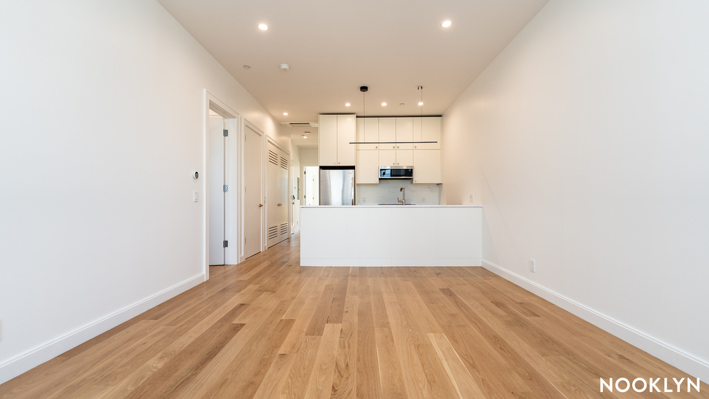 166 Eckford St - Photo 7