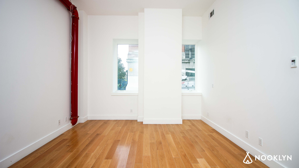 783 Knickerbocker Ave - Photo 17