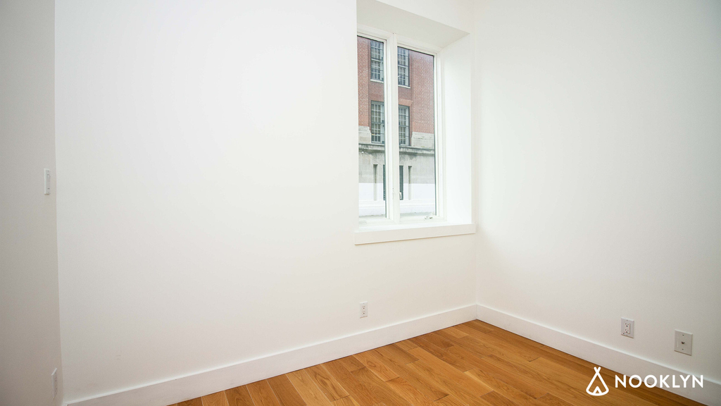 783 Knickerbocker Ave - Photo 6