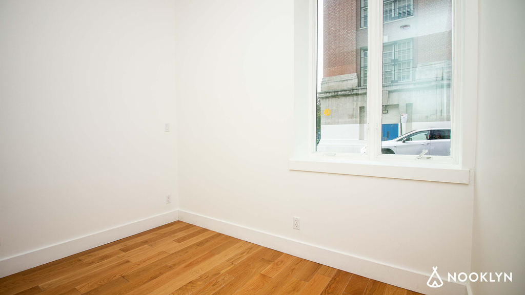783 Knickerbocker Ave - Photo 11