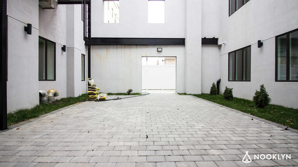 783 Knickerbocker Ave - Photo 9
