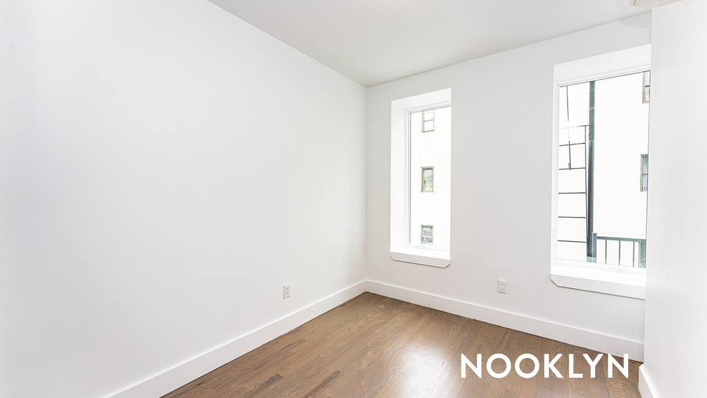 1189 Broadway - Photo 11
