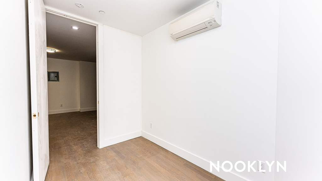 1189 Broadway - Photo 9