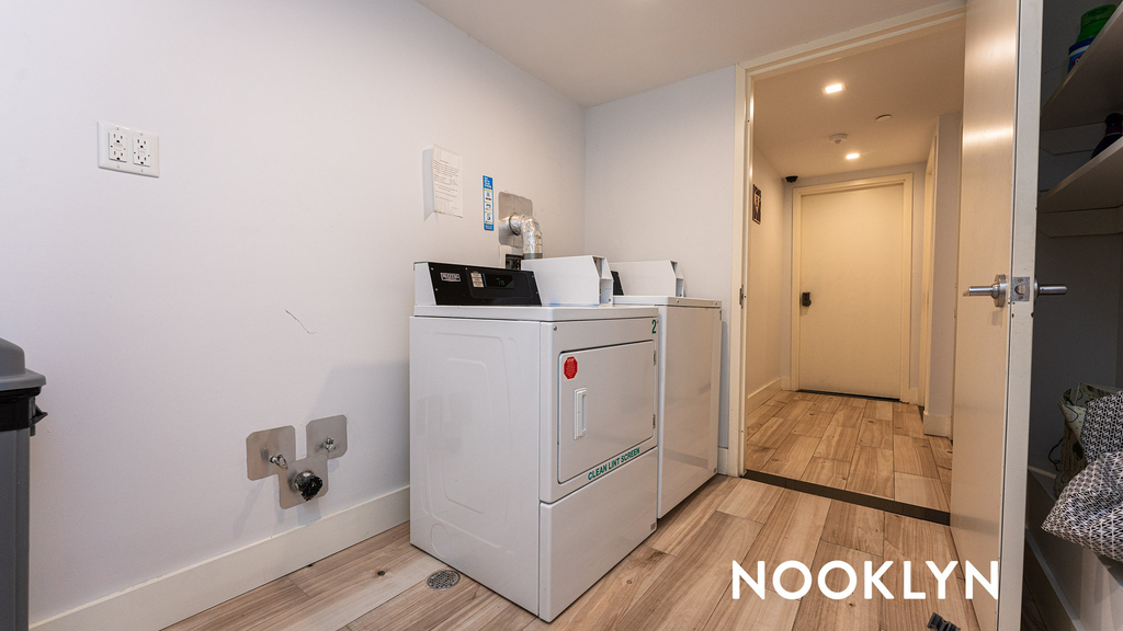 868 Lafayette Ave - Photo 10