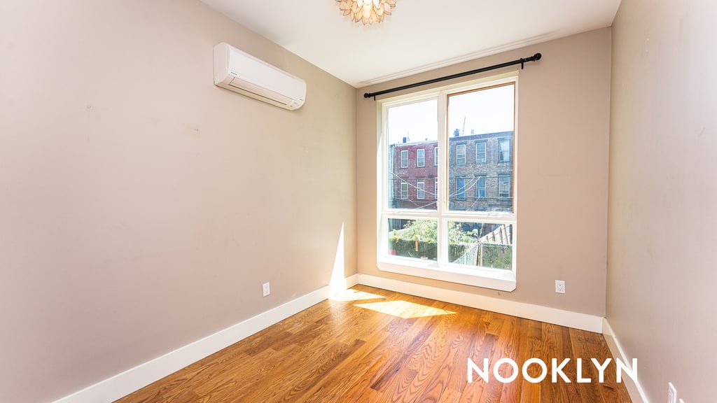 868 Lafayette Ave - Photo 1