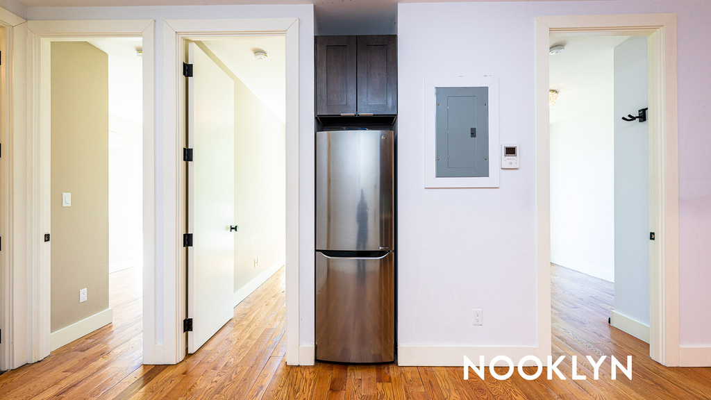 868 Lafayette Ave - Photo 16