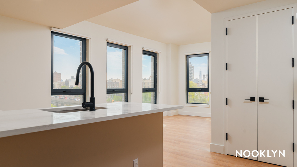 130 Hope St - Photo 1