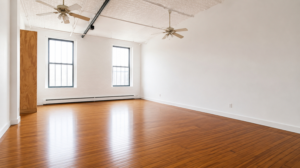 1085 Willoughby Ave  - Photo 4
