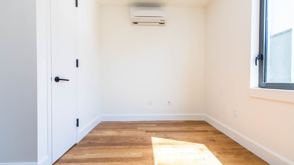1 Duffield St - Photo 1
