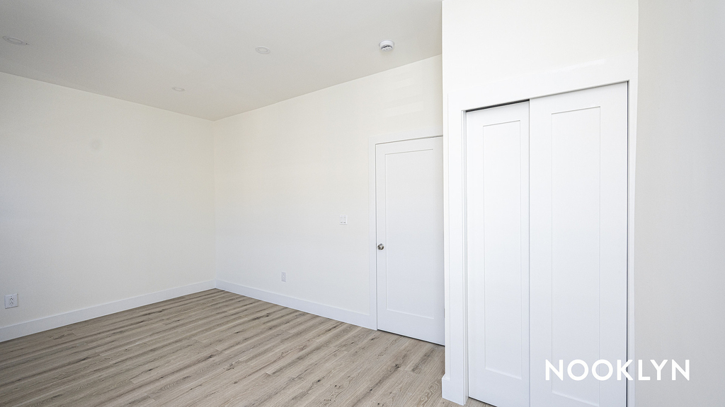 32 Patchen Ave - Photo 5