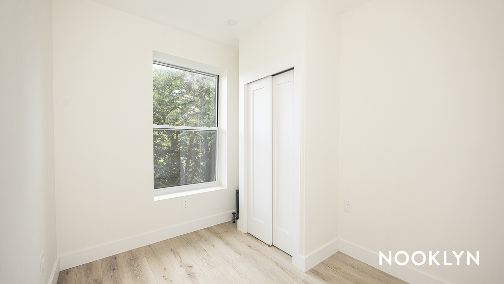 32 Patchen Ave - Photo 4