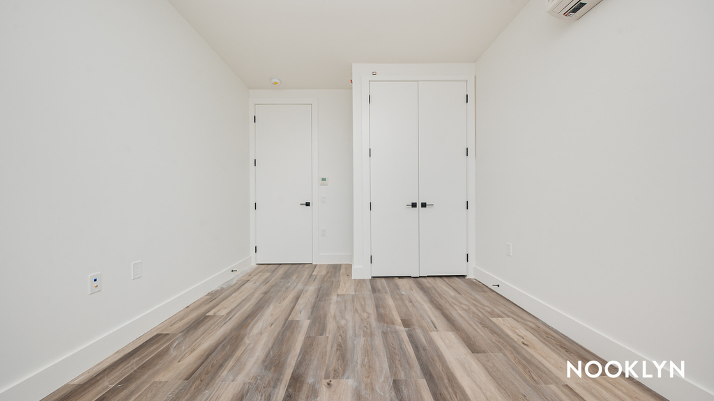 26 Quincy St  - Photo 11