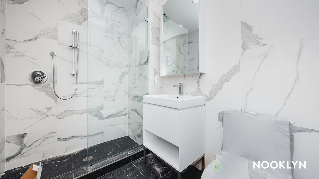 26 Quincy St  - Photo 7