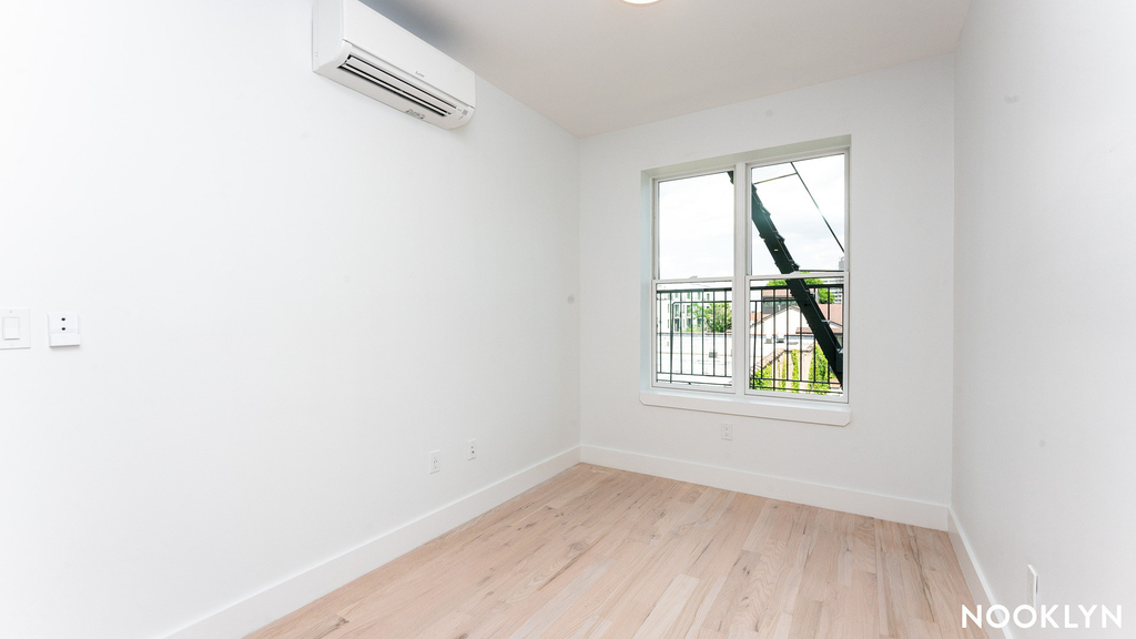 1193 Nostrand Ave - Photo 2