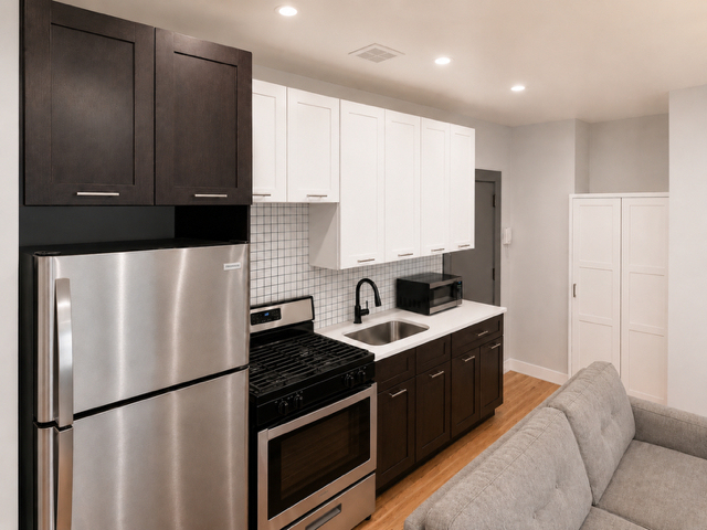 160 Havemeyer Street - Photo 2