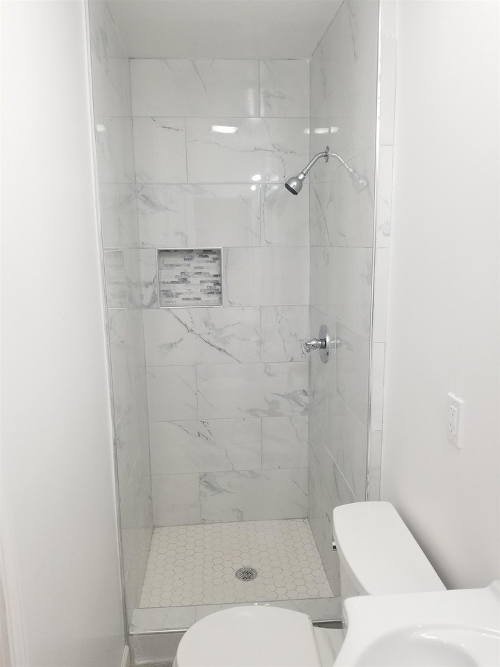 2467 Calvin Avenue - Photo 10