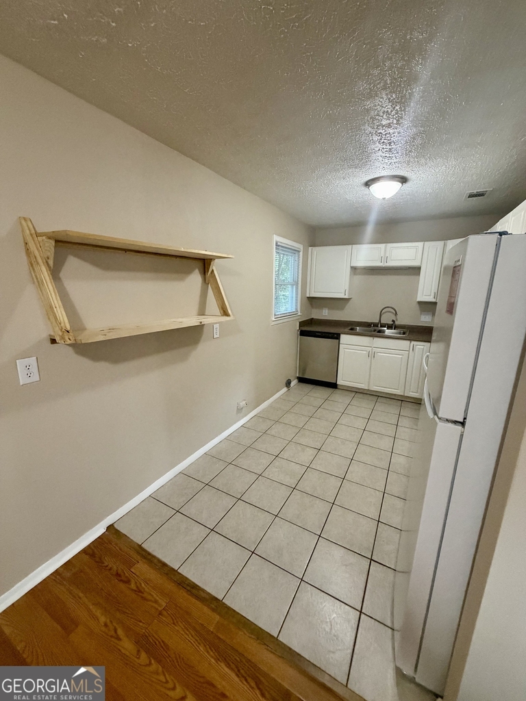 814 Crestwood Terrace - Photo 8