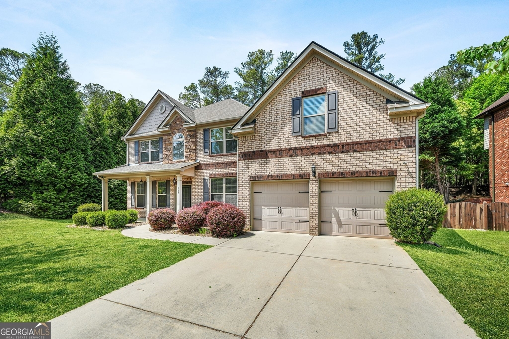 882 Nestling Drive - Photo 2