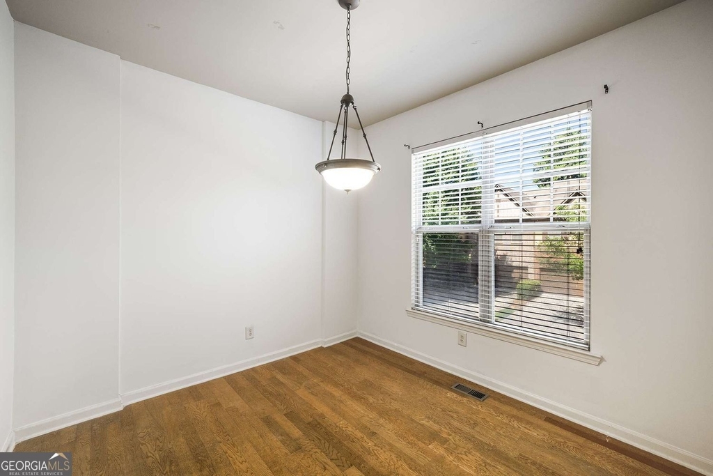 1798 Oakbrook Lane Nw - Photo 15