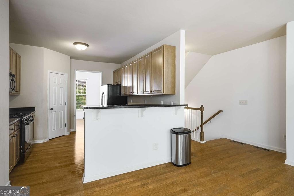 1798 Oakbrook Lane Nw - Photo 13