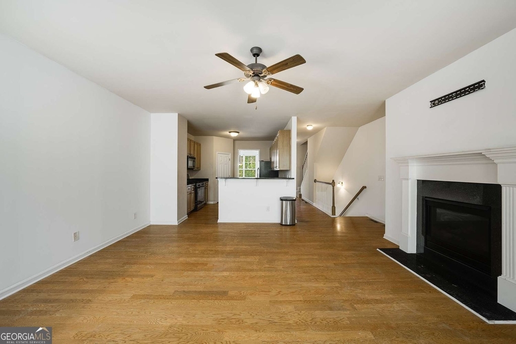1798 Oakbrook Lane Nw - Photo 12