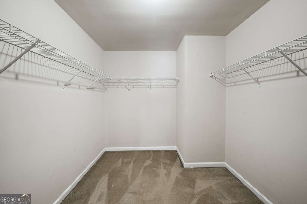 1798 Oakbrook Lane Nw - Photo 32