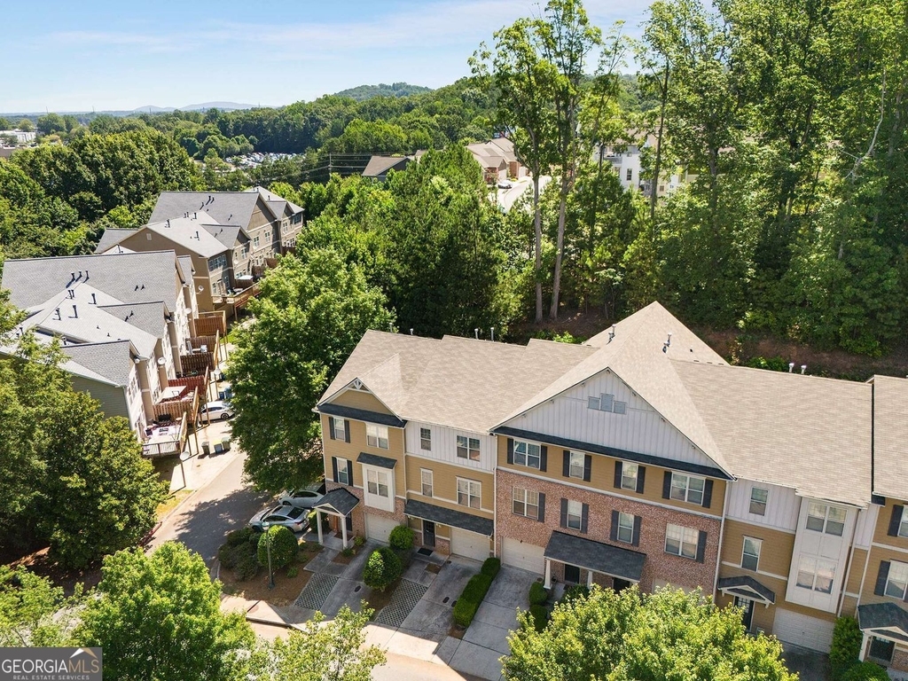 1798 Oakbrook Lane Nw - Photo 40