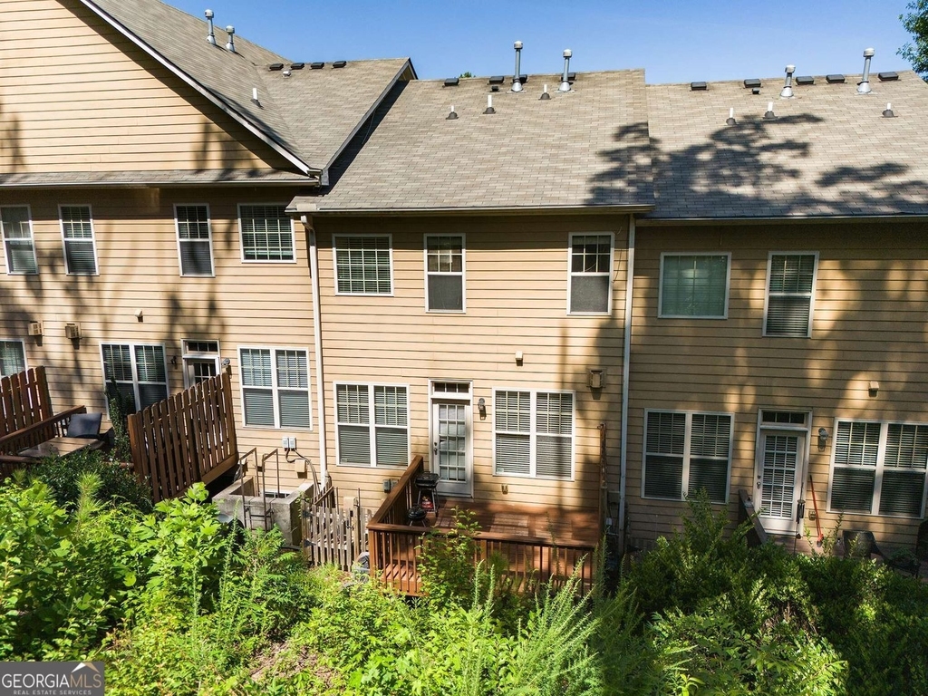 1798 Oakbrook Lane Nw - Photo 36
