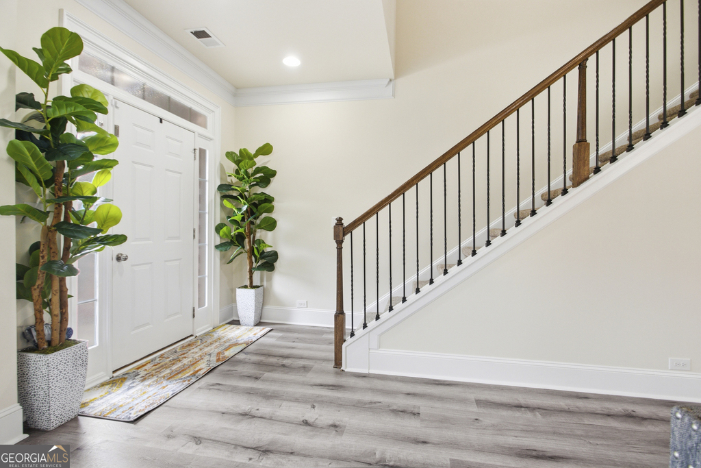 1220 Wesleyan Place - Photo 4