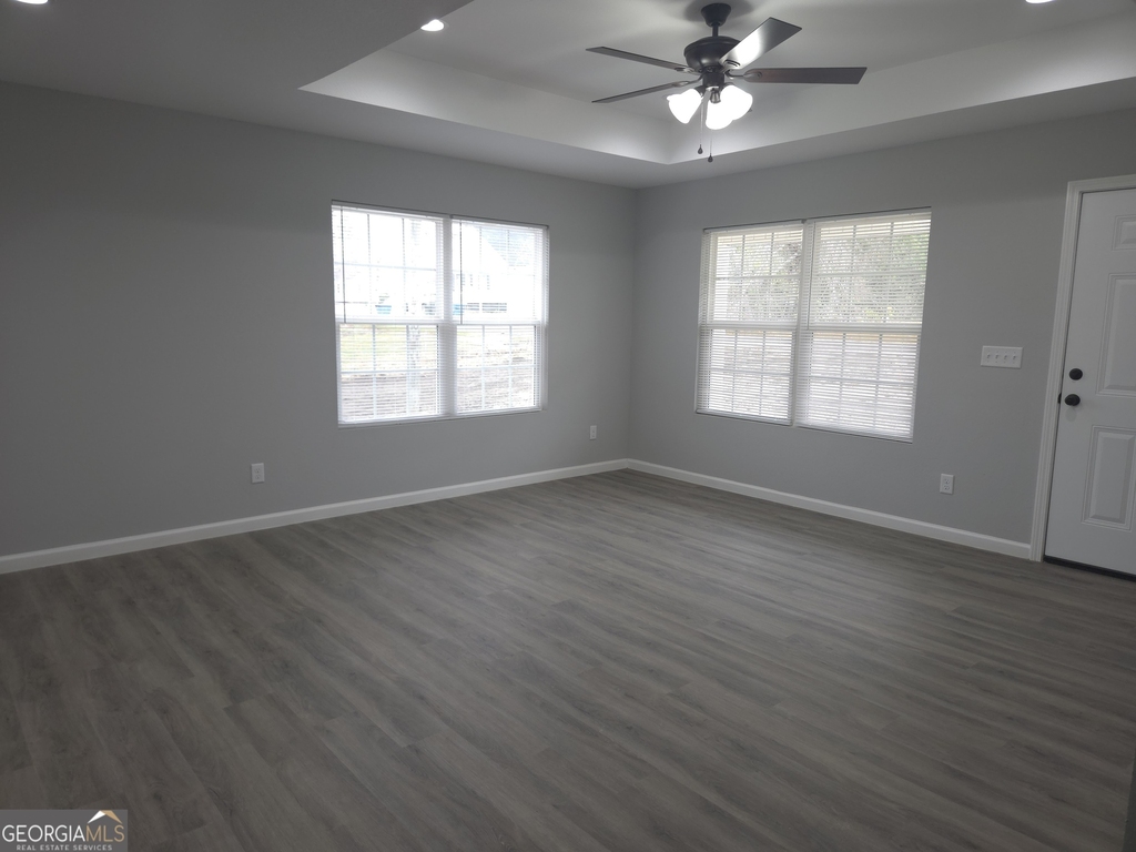 401 E Seventh Street - Photo 18