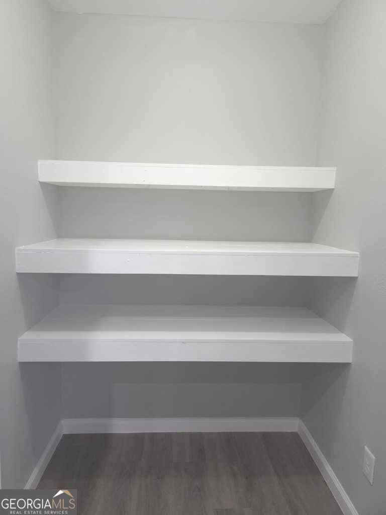 401 E Seventh Street - Photo 19