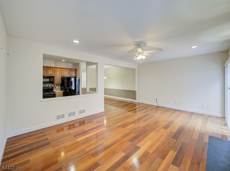 223 Emily Pl - Photo 9