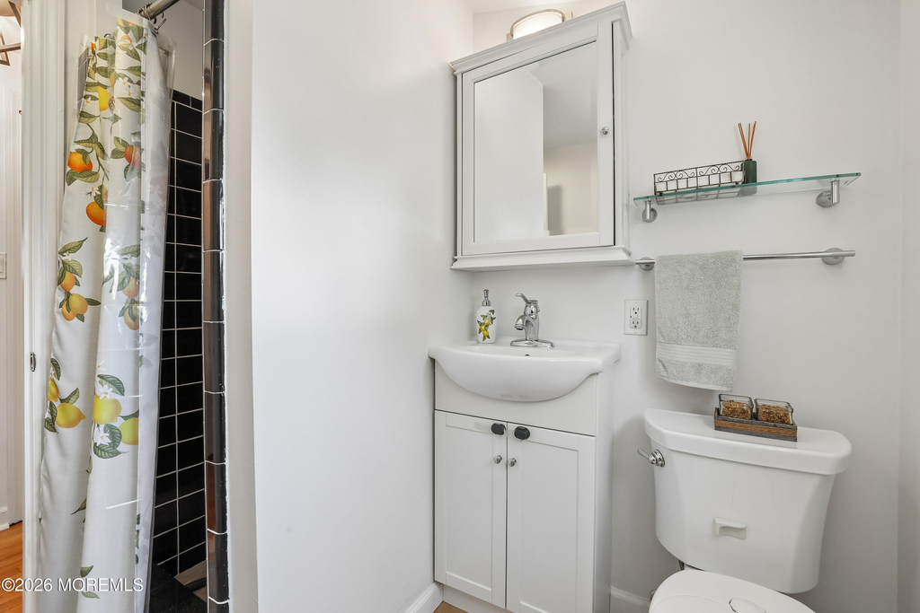 207 Stoughton Avenue - Photo 19