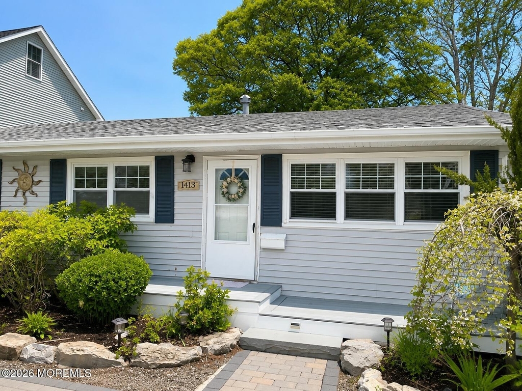 1413 Cypress Street - Photo 0