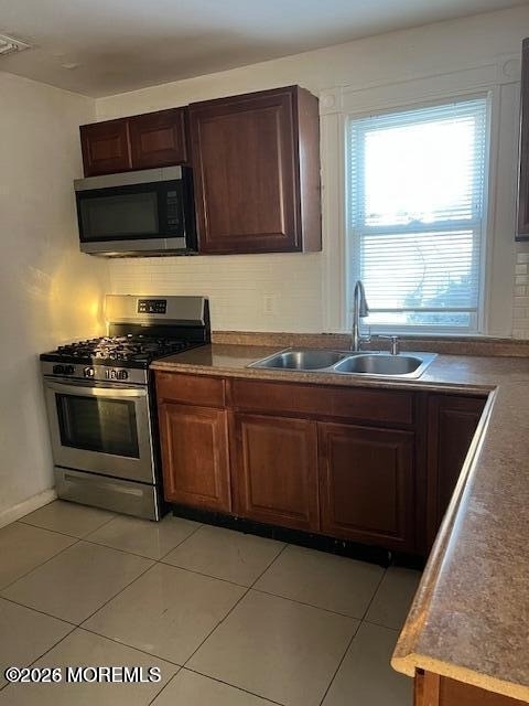 317 Roosevelt Avenue - Photo 3