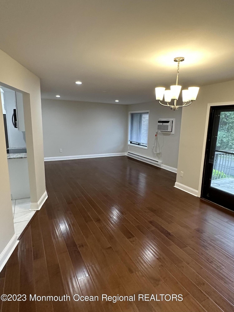 35 Amberly Drive - Photo 2